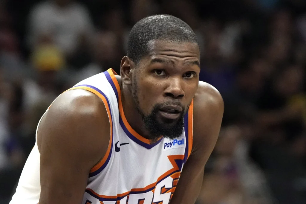 Returning Players Often Appreciate Familiar Routines More Than They Expect
