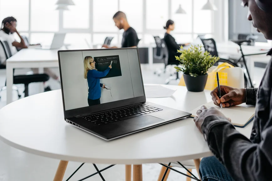 Learning to Navigate Online Platforms More Effectively
