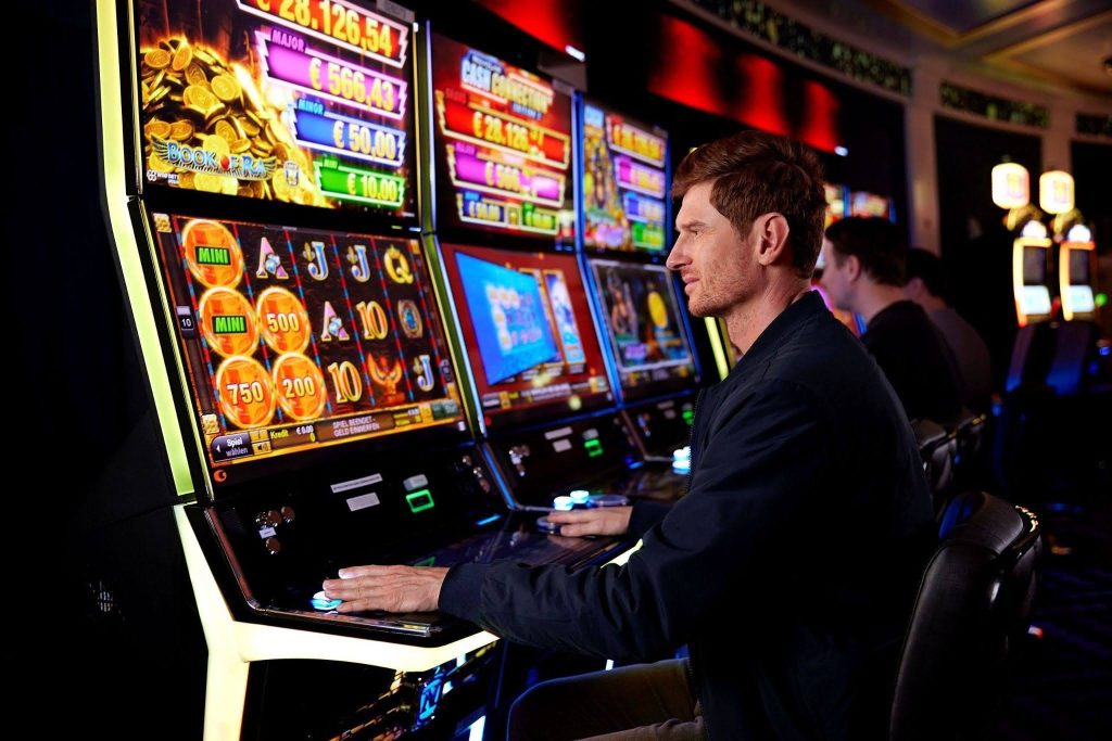 How Live Casino Streaming Is Transforming Online Entertainment